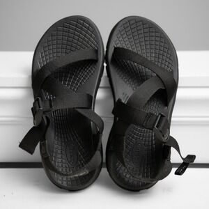 Chaco Z/1 Classic Sandals Mens 9 Black Sport Hiking Water Shoes Ergonomic Rugged